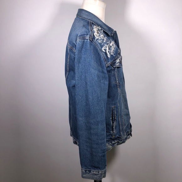 LEVI’S Distressed Trucker Denim Jean Jacket - Picture 9 of 14